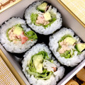 フジぽん's cooksnap of when they made 節分の恵方巻に♪アボカドとツナのサラダ巻.