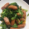 あっさりヒメ's cooksnap of when they made 純正ごま油濃口で小松菜とウインナー炒め♪.