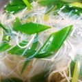 こっこちゃーん's cooksnap of when they made 鶏肉の茹で汁で…ネギたっぷり春雨スープ.