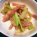 まりりーの's cooksnap of when they made 節約♡ブロッコリーの芯とベーコンの炒め物.