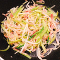 ももたんTRN's cooksnap of when they made 大根の葉皮ベーコン塩こうじ炒め.