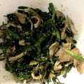 3kids母ちゃん's cooksnap of when they made ニラと舞茸の和え物.