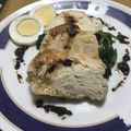 cookmarie's cooksnap of when they made 鶏むね肉とほうれん草のガーリックソース.