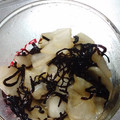 クック01IRBE☆'s cooksnap of when they made お大根と塩昆布のごま油和え.