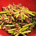 YELLOWdays's cooksnap of when they made 牛にんにく茎炒め.