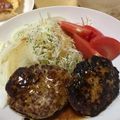 クック35CSE0☆'s cooksnap of when they made きのこたっぷり！ビッグな煮込みハンバーグ.