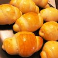 オースティナイト's cooksnap of when they made 中力粉で！とってもおいしいバターロール☆.