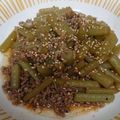 はるANDゆうママ's cooksnap of when they made ふきとひき肉のピリ辛炒め.