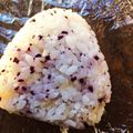 雛鳥と親鳥's cooksnap of when they made 絶品！たぬきおにぎりをゆかりと天かすで.