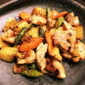 のりぴー！'s cooksnap of when they made 簡単！鶏もも肉とじゃがいも炒め.