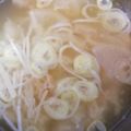 ハニイとムサシ's cooksnap of when they made 基本！大根、油揚げ、きのこのお味噌汁.