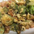 SRO1214's cooksnap of when they made 冷凍海老とブロッコリーと卵のバター炒め.
