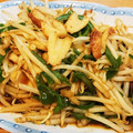 しんにし's cooksnap of when they made 簡単！モヤシとちくわのオイスター炒め.