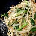 めいちママ＊'s cooksnap of when they made 簡単中華・ニラともやしの塩炒め.
