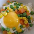 ごりこ☆'s cooksnap of when they made 簡単ご飯♪目玉焼き＆ミックスベジタブル丼.