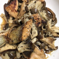 マドリーヌ♪'s cooksnap of when they made ご飯がススム♪鮭ときのこのバター醤油炒め.