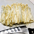 azbjbn's cooksnap of when they made えのき茸のほぐし方.
