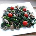 mayuyuキッチン's cooksnap of when they made 春菊とエリンギの豚肉塩バター炒め☆.
