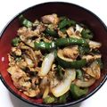クックたけちゃん's cooksnap of when they made 豚バラ肉と野菜のソース炒め丼.