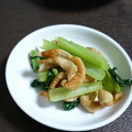 ゅぅBucchi's cooksnap of when they made 小松菜と鶏皮のにんにく醤油炒め.