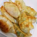ゆまつは's cooksnap of when they made 餃子の皮で揚げ焼き２種類♪.