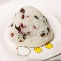 ☆みんみん☆。's cooksnap of when they made シャキシャキ♡赤かぶの葉の塩漬けおにぎり.