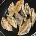 eeeemiiii's cooksnap of when they made ★美味しい～焼き餃子★子供と作ろう!!.