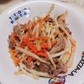 amjkao's cooksnap of when they made 簡単☆豚肉ともやしのマヨポン炒め.