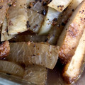 hana_p84's cooksnap of when they made 大根とさつま揚げの炒め煮？なの？何これ？.