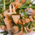 231なっち's cooksnap of when they made 豚コマ切れ肉で☆きのことニラの辛味噌炒め.