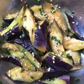 クックYMMUKC☆'s cooksnap of when they made レンジで簡単♡蒸しナスのラー油和え.