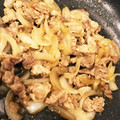 y_u♡'s cooksnap of when they made 牛丼よりウマ♡新玉ねぎの甘辛丼.