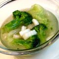 たまこのママ's cooksnap of when they made ブロッコリーとレタスの煮物.