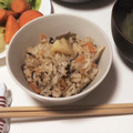 Lisa_yan's cooksnap of when they made 簡単♡きのことツナの塩昆布炊き込みご飯.