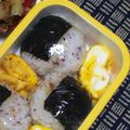 nosso's cooksnap of when they made ゆかりふりかけでおにぎり.