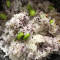 ゆうこりんp's cooksnap of when they made ゆかりの枝豆ご飯.