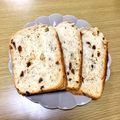 みぃ's cooksnap of when they made HB☆クグロフ風バニラ香るフルーツ食パン.