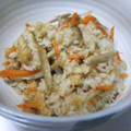 シーちゃんベーちゃん's cooksnap of when they made ごぼうとあぶらげ炊き込みご飯.