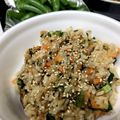kumizoukun's cooksnap of when they made 春菊嫌いでも食べられる「春菊ツナご飯」.