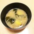 take♪aki♪'s cooksnap of when they made わかめ万歳♪さつまいも味噌汁.
