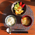 ちゃぴ♥'s cooksnap of when they made 秋です。さつま芋と玉ねぎのみそ汁.