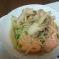クックLJ2W4Q☆'s cooksnap of when they made 鮭とモヤシとキノコの煮込み餡.