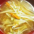 はな♡あや's cooksnap of when they made ランチ♪もやしゴボウのコンソメ味噌スープ.