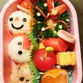 クックHLLDMN☆'s cooksnap of when they made クリスマス 簡単 キャラ弁＊雪だるま.