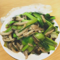☆MOGI☆'s cooksnap of when they made 舞茸小松菜山椒バター炒め.