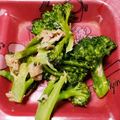 junestar's cooksnap of when they made ブロッコリーのツナマヨ炒め.