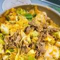 マダムカフェ♡'s cooksnap of when they made 豚肉とキムチ炒め♪簡単キャベツと.