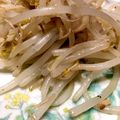 のんびりかおるん's cooksnap of when they made 色んな料理のお供に！2分でもやしの酢炒め.