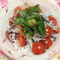 ぽぽきゅ's cooksnap of when they made トマトとしらすと塩昆布の梅わさび丼.