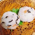 928るびすけ☆☆'s cooksnap of when they made 塩昆布と桜エビのおにぎり.